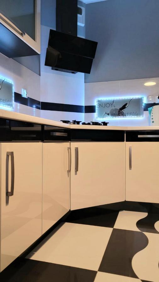 Apartment Luxury Oasis Srodmiescie Downtown 3 Os 크라쿠프 외부 사진