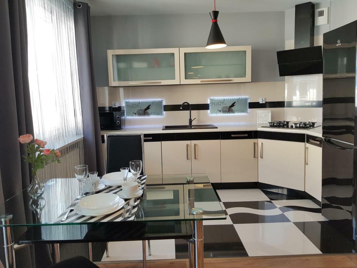 Apartment Luxury Oasis Srodmiescie Downtown 3 Os 크라쿠프 외부 사진